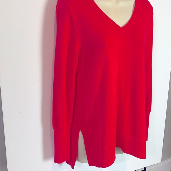 NWT ~ Crown & Ivy ~ V Neck Coral Sweater S - Picture 4 of 7